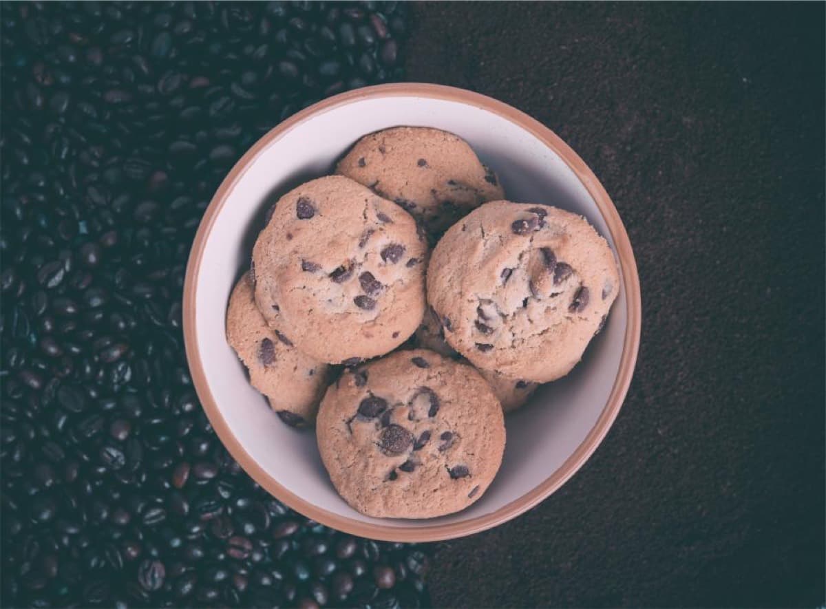 Biscotti con gocce di cioccolato