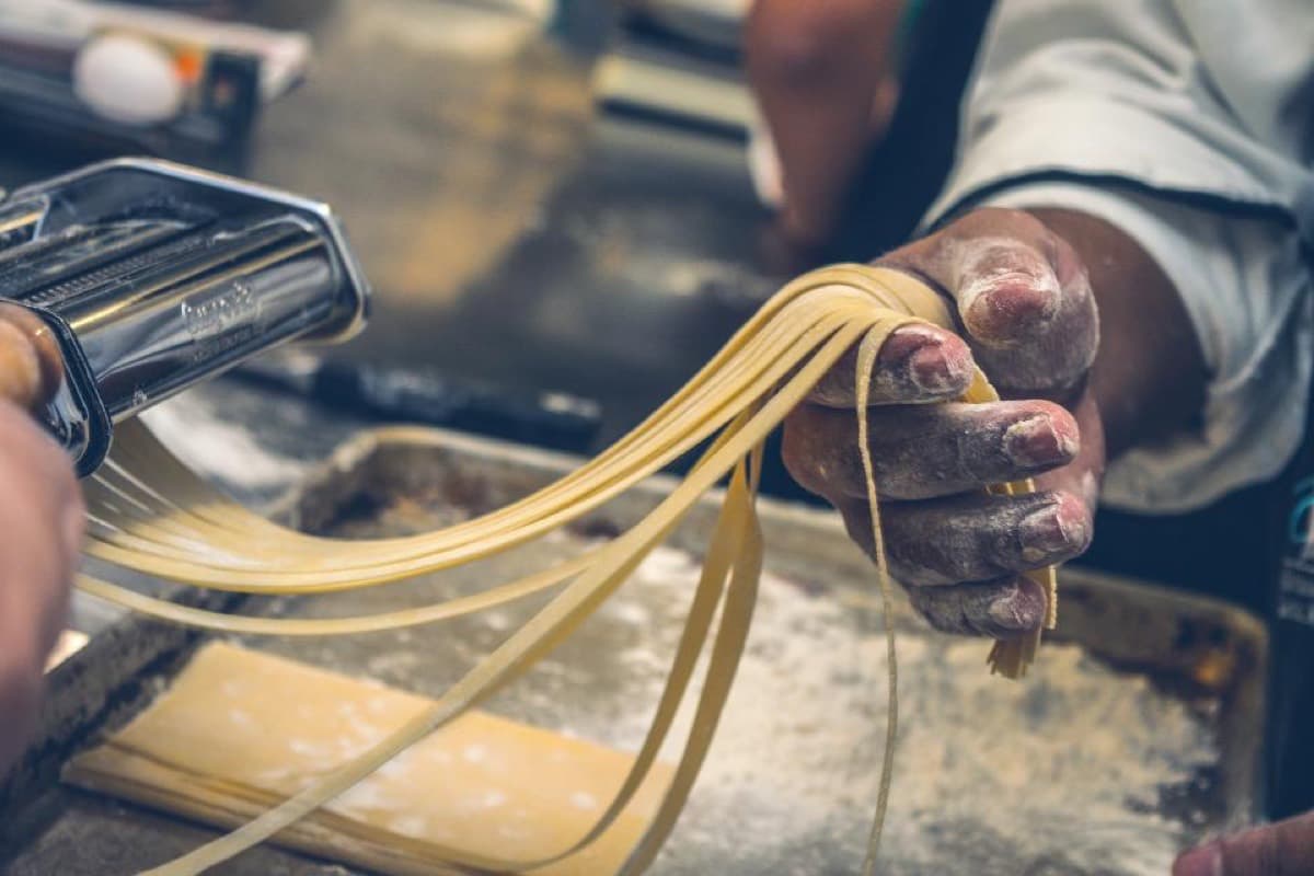 Pasta fresca tirata a mano